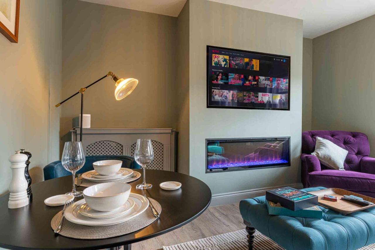 Beautiful Modern 1 Bedroom Apartment, City Centre Bath Exterior foto