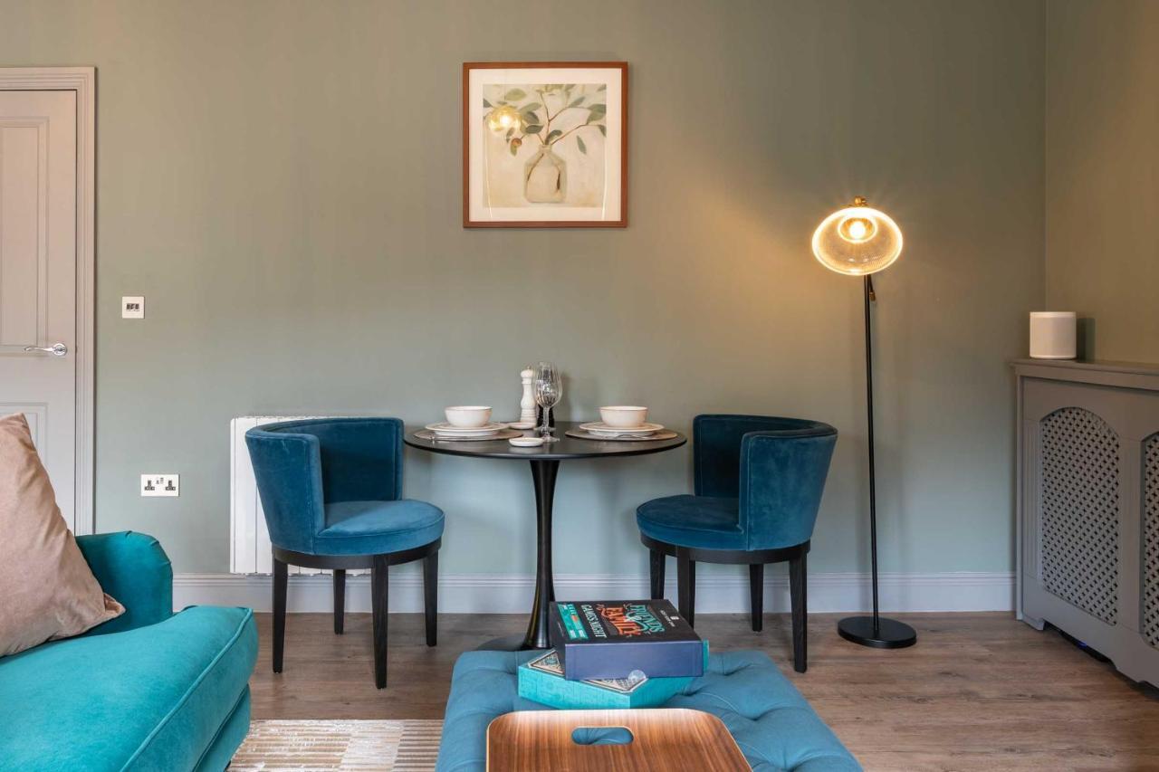 Beautiful Modern 1 Bedroom Apartment, City Centre Bath Exterior foto