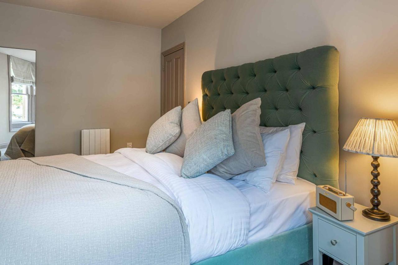 Beautiful Modern 1 Bedroom Apartment, City Centre Bath Exterior foto